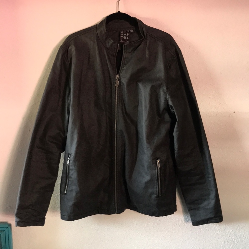 Men’s jacket (Leather outside)
